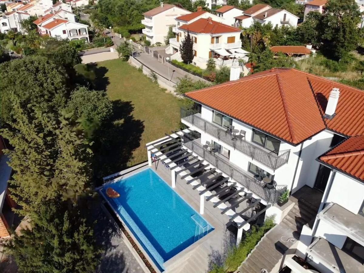 Luxury Villa Rivabel Малинска Екстериор снимка