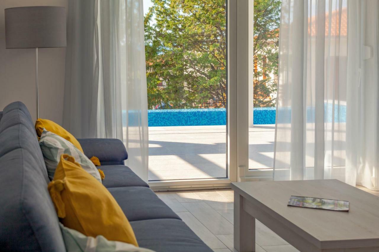 Luxury Villa Rivabel Малинска Екстериор снимка